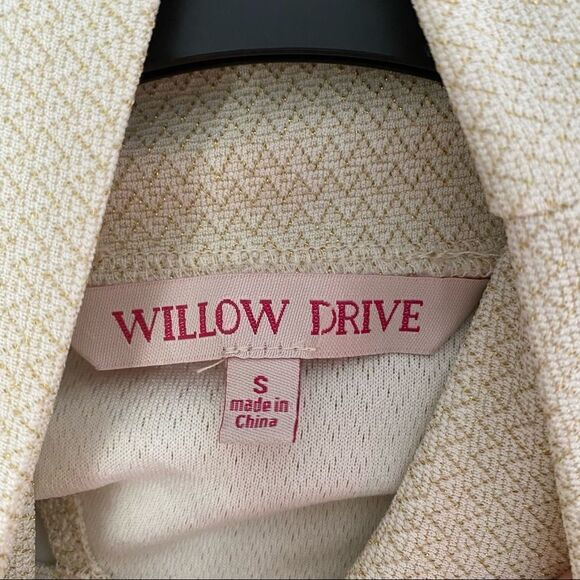 Willow Drive Long Sleeve Turtle Neck Cut Out Gold and White Knit Top - Picture 4 of 6